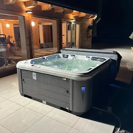Hermes Art With Pool And Full Privacy * Idrija